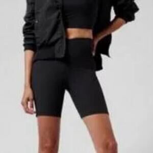 Athleta Elation Rib 7" Short